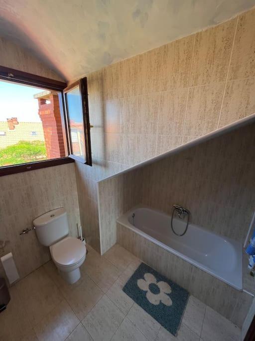 Holiday home Adosado En Exclusiva Urbanizacion Comillas